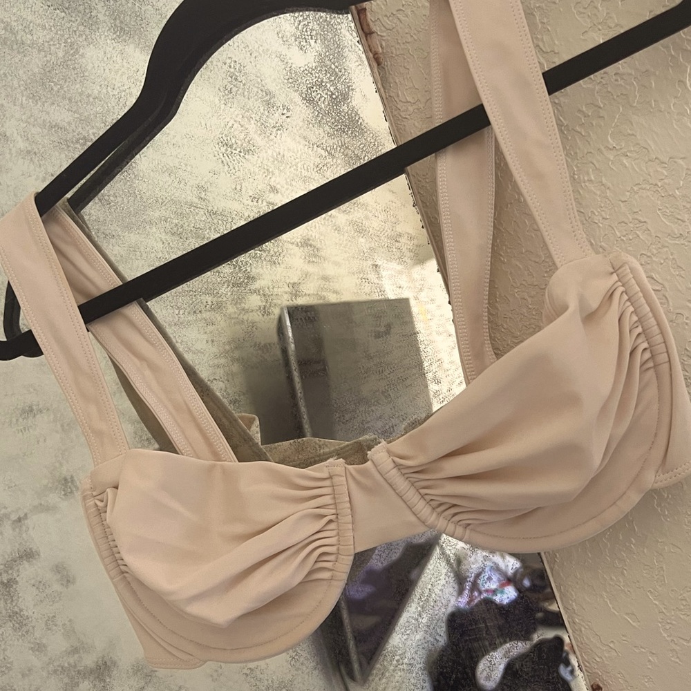 Belle the Label Bikini Top size XL